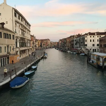 Eagle's Nest بيت ضيافة *