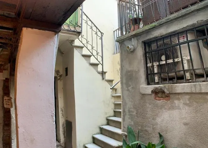 Eagle's Nest * البندقية